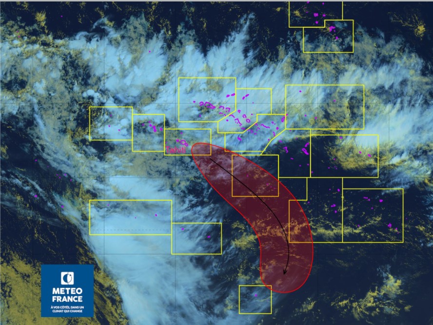 Une possible dépression tropicale modérée en formation