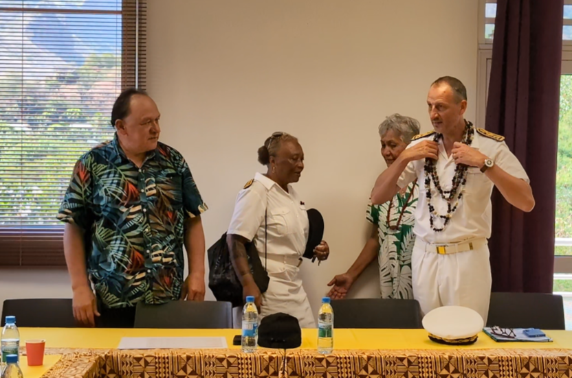 Le haut-commissaire en visite aux Marquises