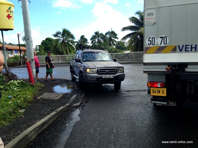 Avec un rétrécissement de la servitude, quand deux gros véhicules se rencontrent au niveau de l'entrée de la vallée, la manoeuvre est délicate