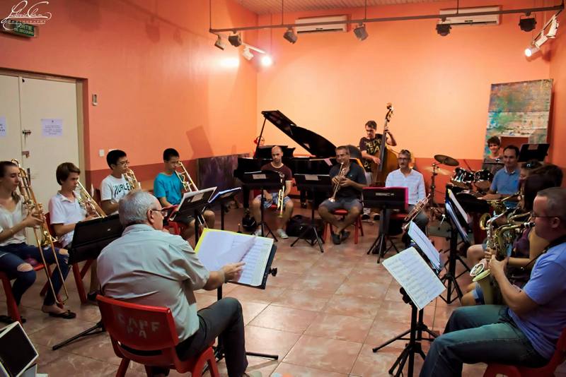 Le Big Band mélangera adultes et ados, le plus jeune membre étant un tromboniste de 12 ans