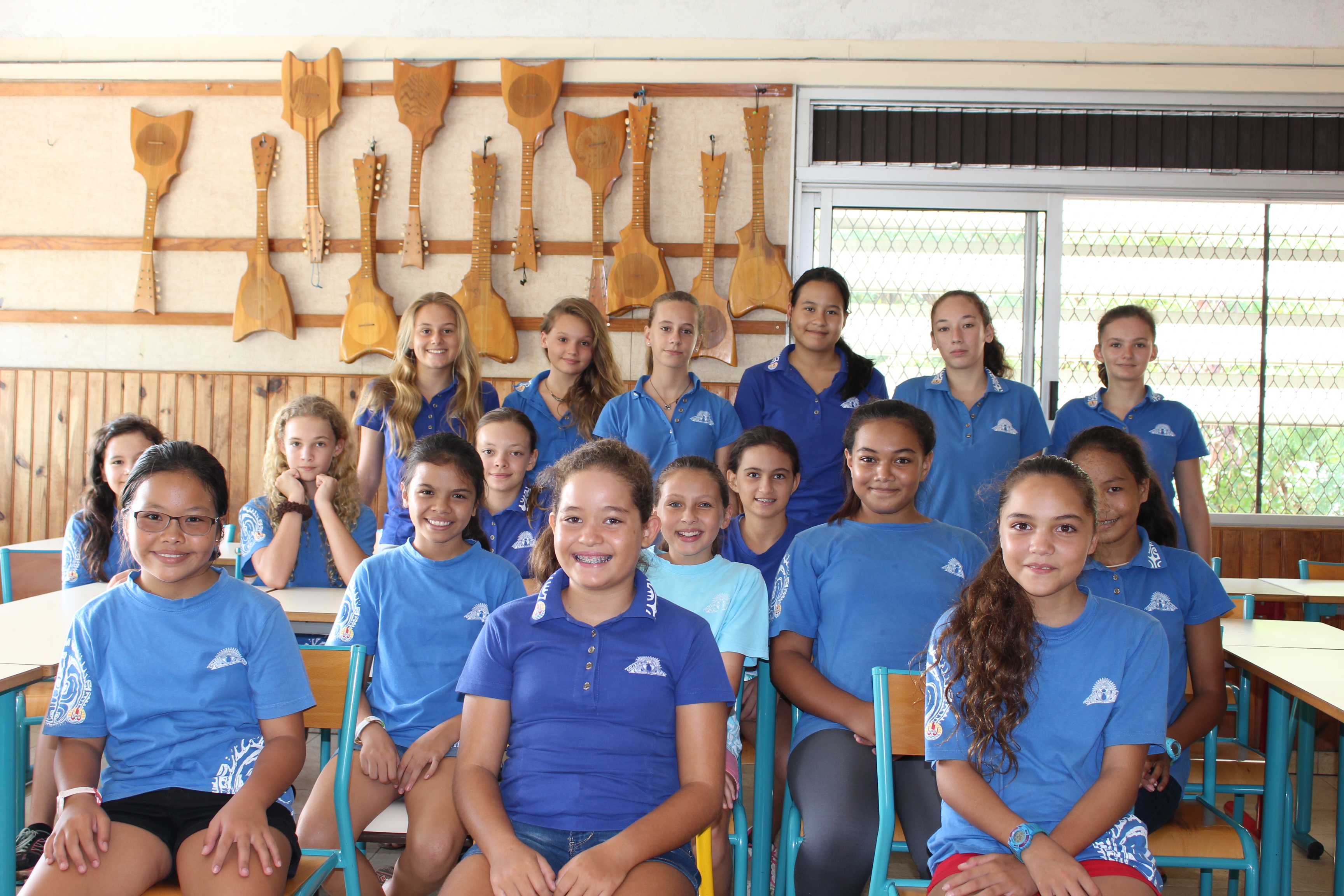 Quatre-vingt-quinze choristes font revivre Bobby Holcomb