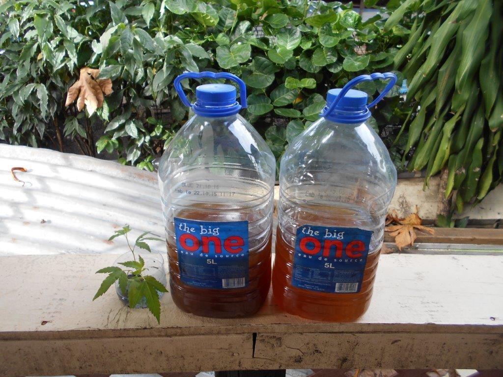 La police saisit 155 litres de komo, quartier Mamao