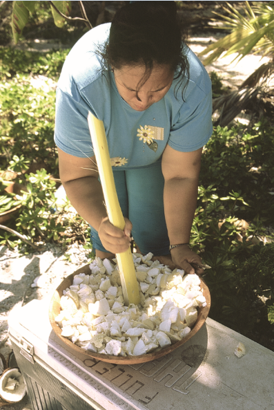 On broie le uto, on y ajoute de la farine