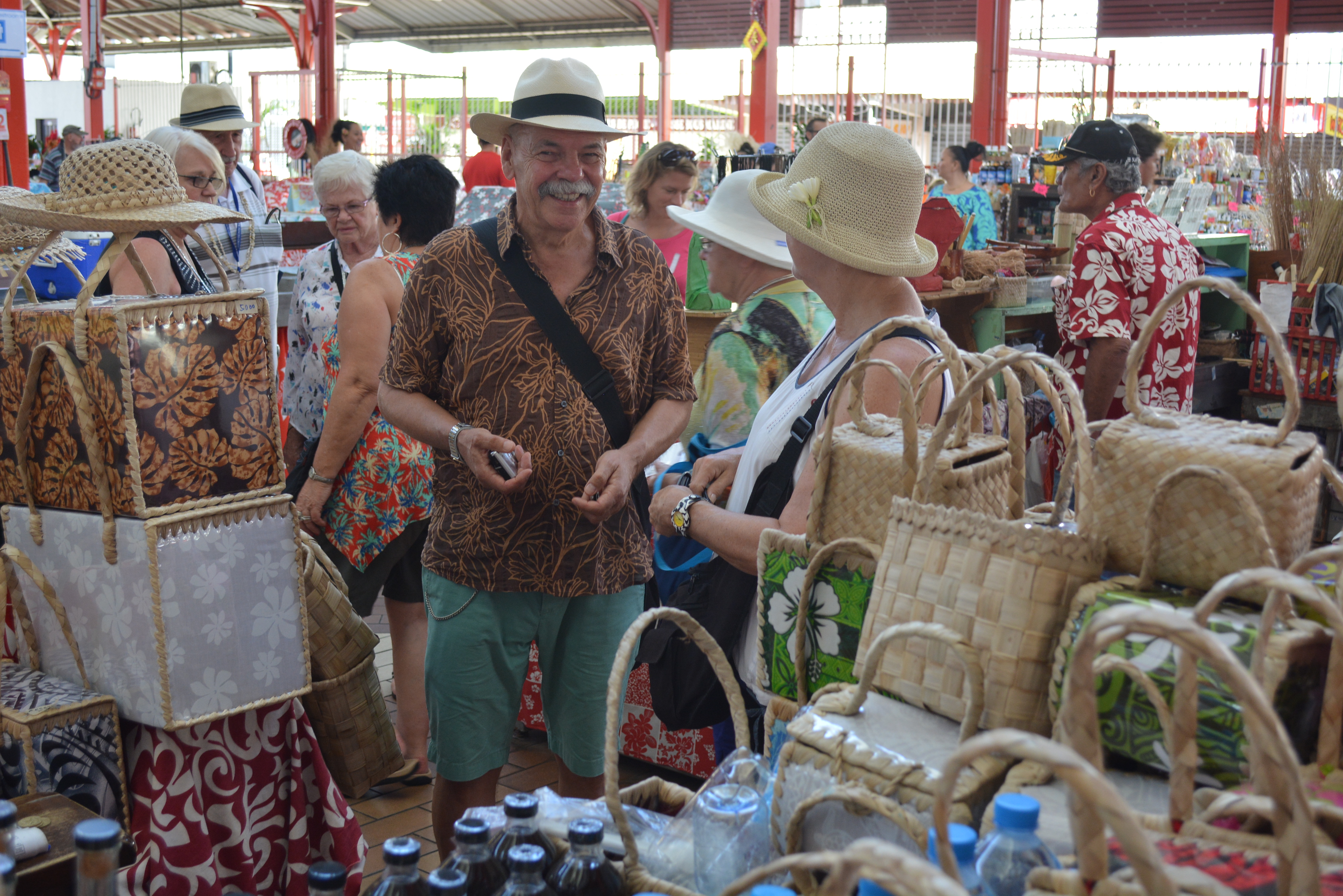 En 2015, plus de 183 000 touristes ont été accueillis en Polynésie, soit une hausse de 1,8 % par rapport à 2014
