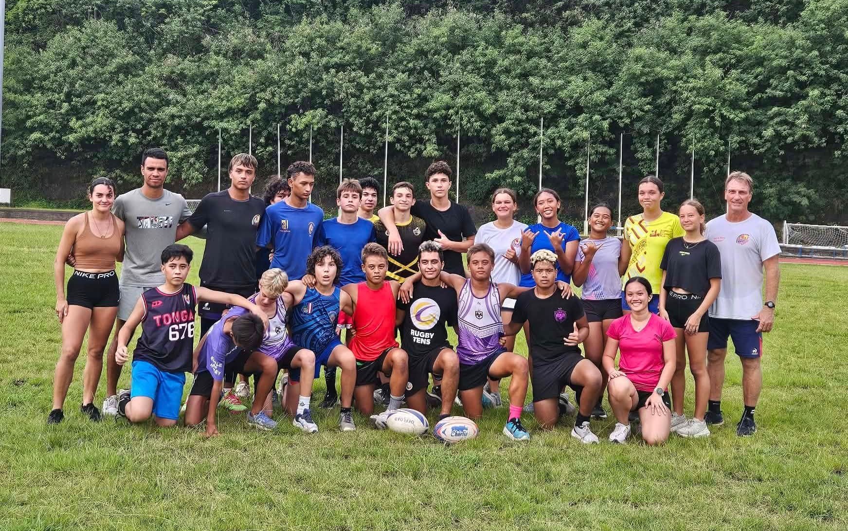 Rugbymen et athlètes se sont réunis le temps d’un stage.