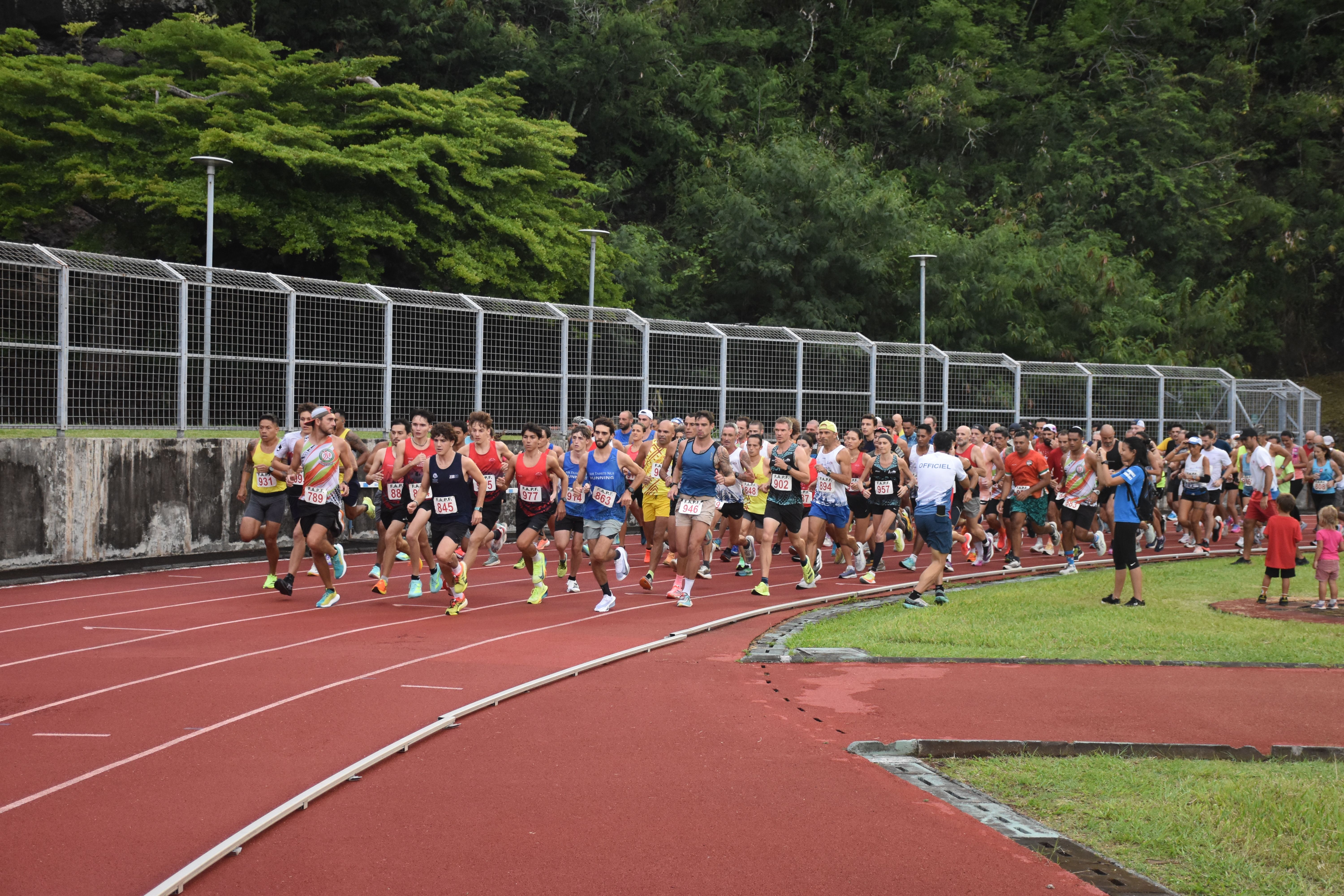 Le championnat de Polynésie du 5 km a rassemblé 162 participants, licenciés et non licenciés.