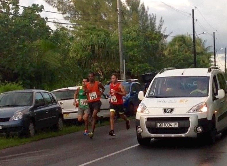 Semi-Marathon « Championnat de Polynésie » : Teiva Izal conserve son titre