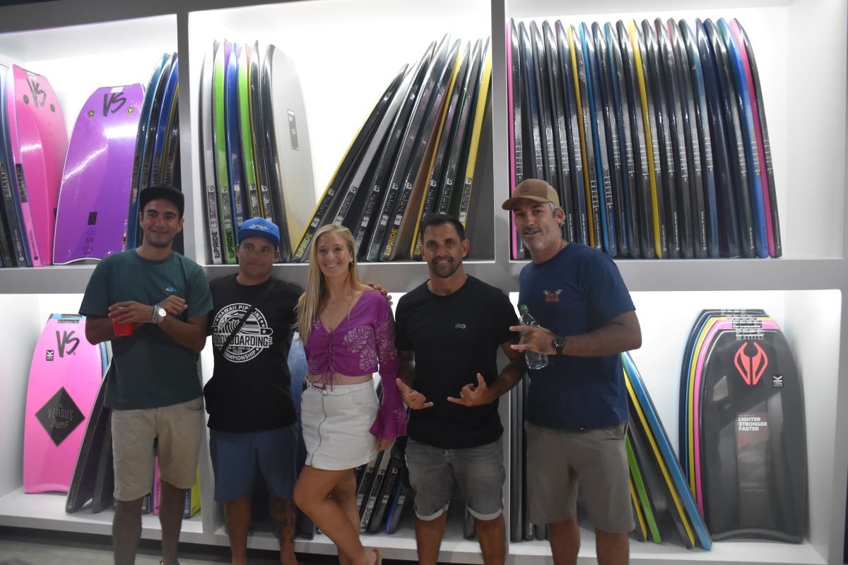 Les membres fondateurs de l’association Tahiti Bodyboard : Thibault Casabianca, Heiarii Billard, Sarah Lamotte, Richard Nicolas et Nicolas Poilvert.