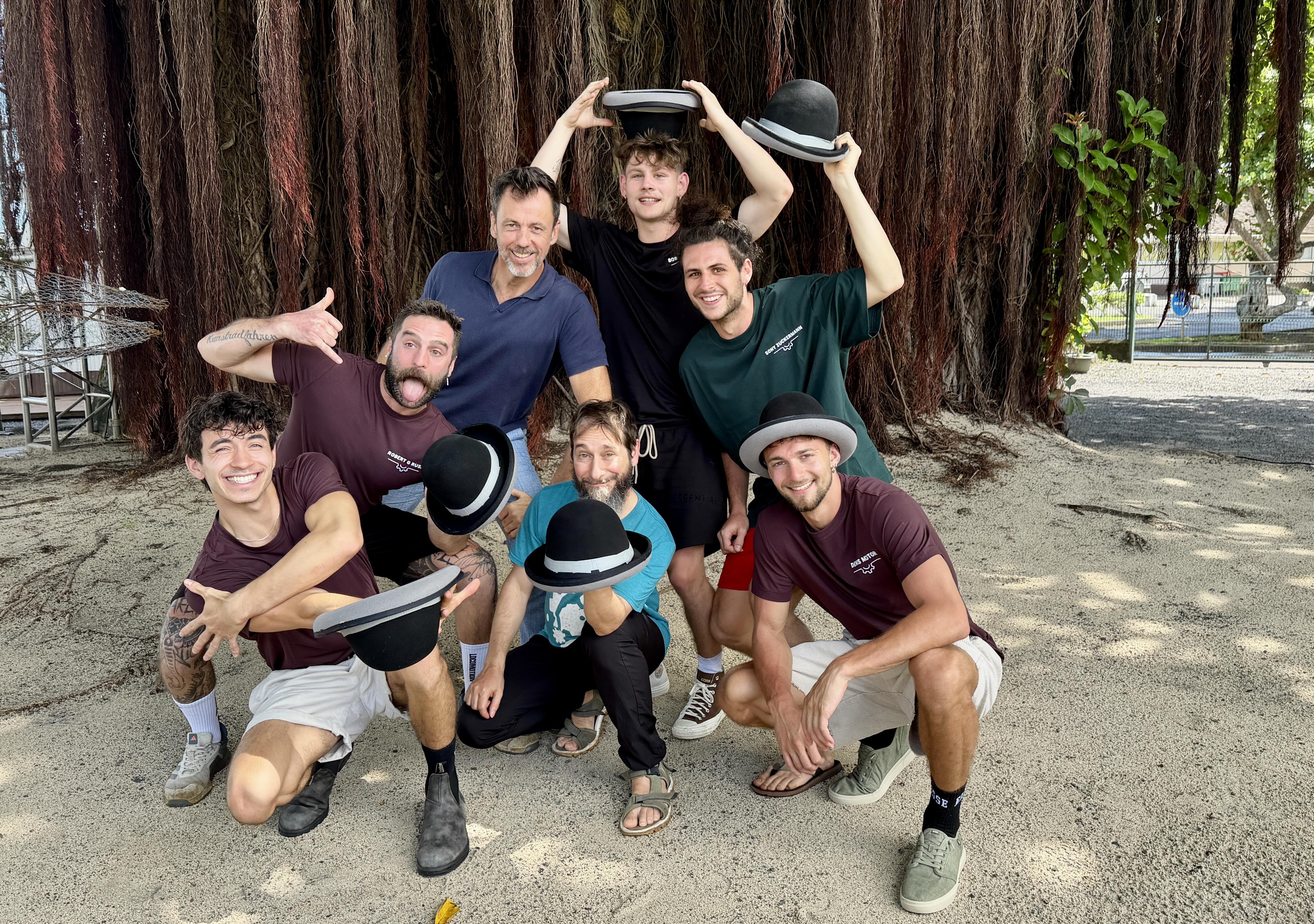 Après une première venue qui a littéralement conquis le public tahitien, Machine de Cirque revient sur la scène de la Maison de la culture.