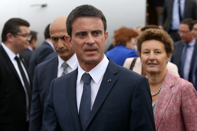 Manuel Valls à son arrivée en Nouvelle-Zélande.