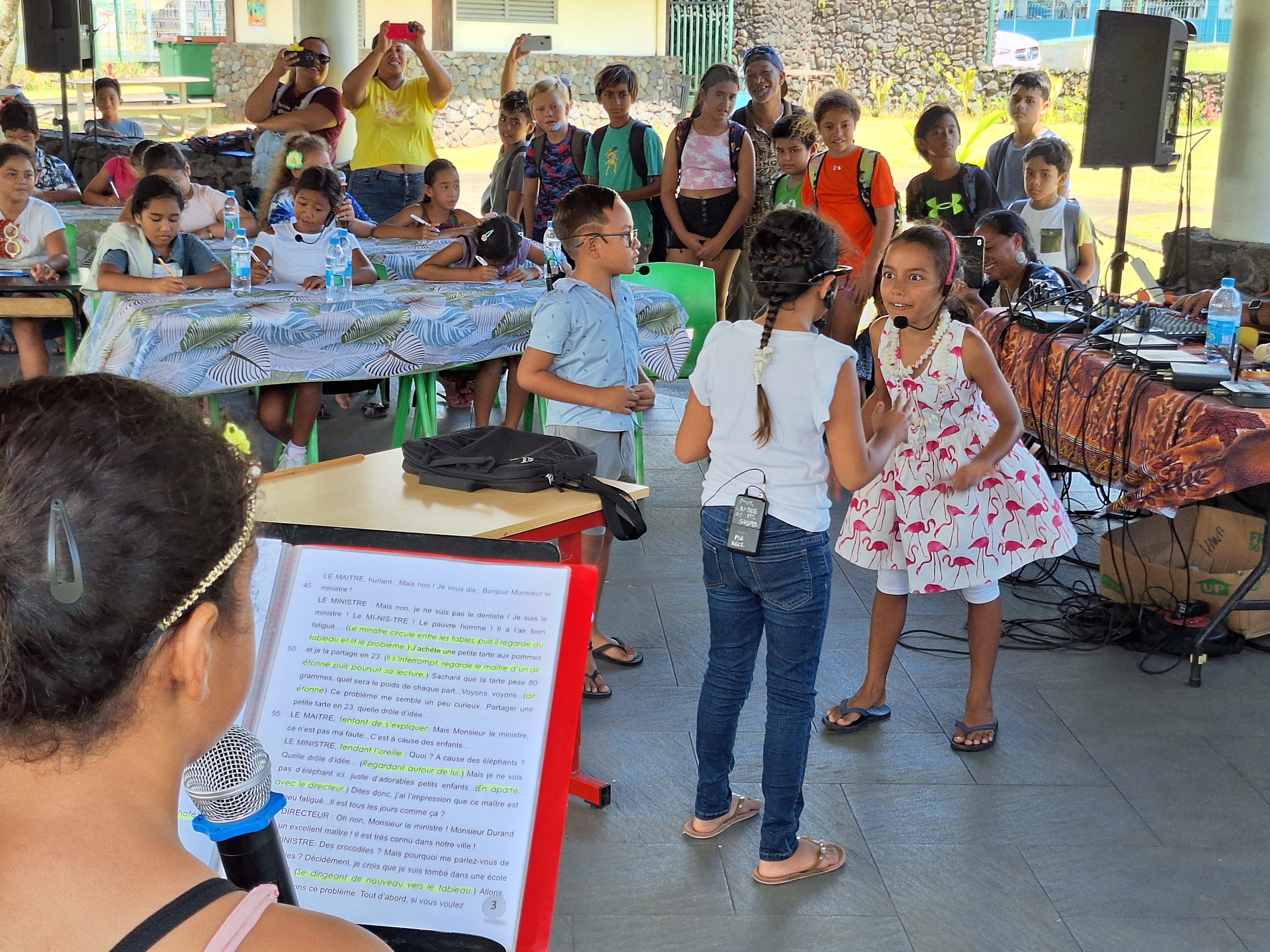 Humour et expressivité pour cette saynète interprétée par des élèves de CE2 de Vairao.