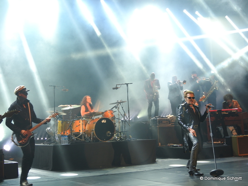 Un concert exceptionnel et des confidences touchantes : Johnny Hallyday a toujours la flamme !