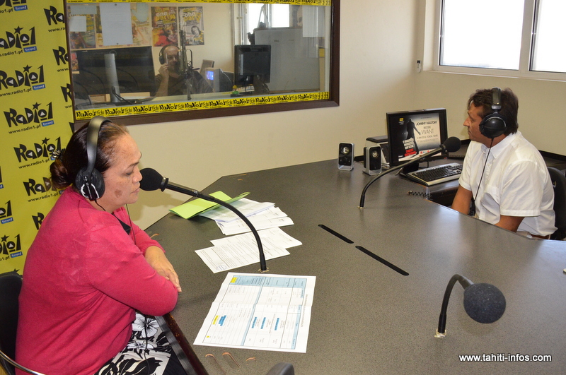 Tina Cross et Nuihau Laurey dans le studio de Radio 1 le 26 avril 2016.