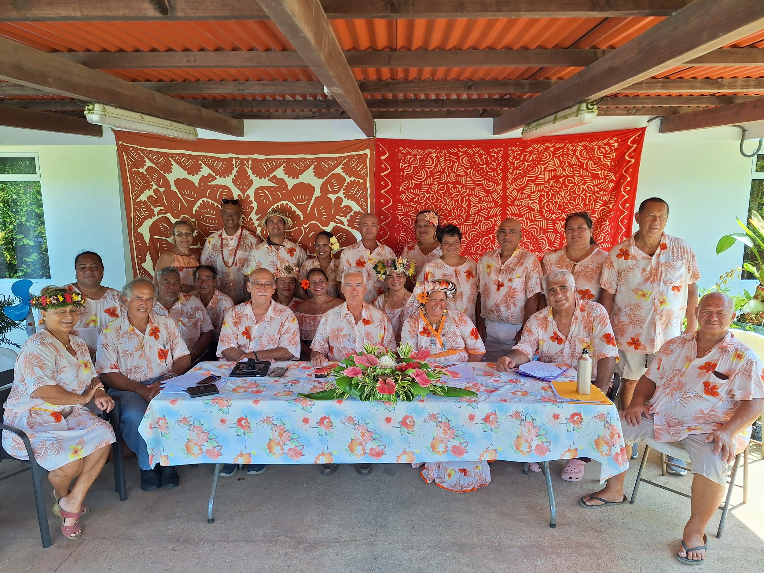 Le maire sortant a présenté sa candidature avec A ho’e a rohi a no Taiarapu-Est ce vendredi à Afaahiti (Crédit : Anne-Charlotte Lehartel).