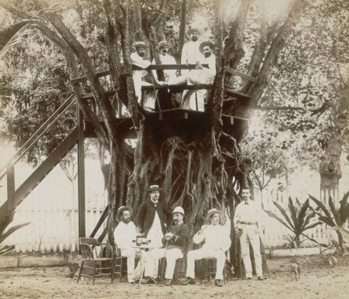 Papeete d’antan : La place Tarahoi