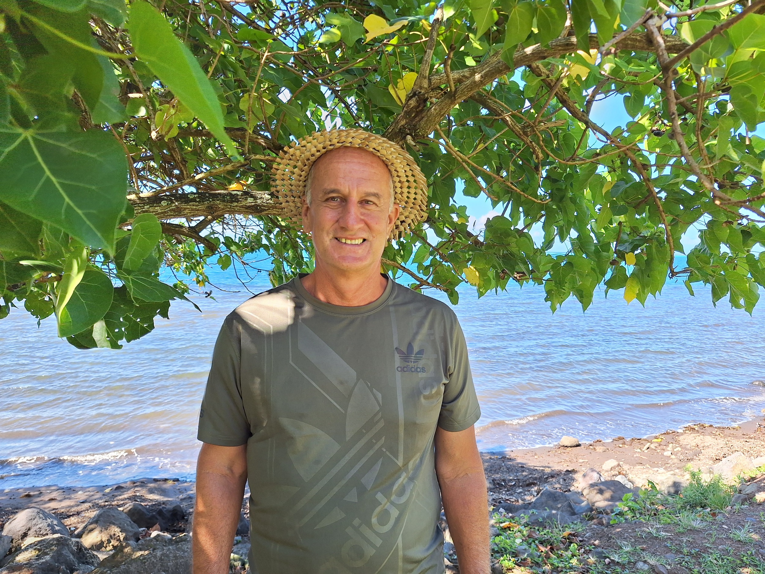 Émile Otcenasek, tête de liste de Ruaroa a Vevo mai à Papara (Crédit : Anne-Charlotte Lehartel).