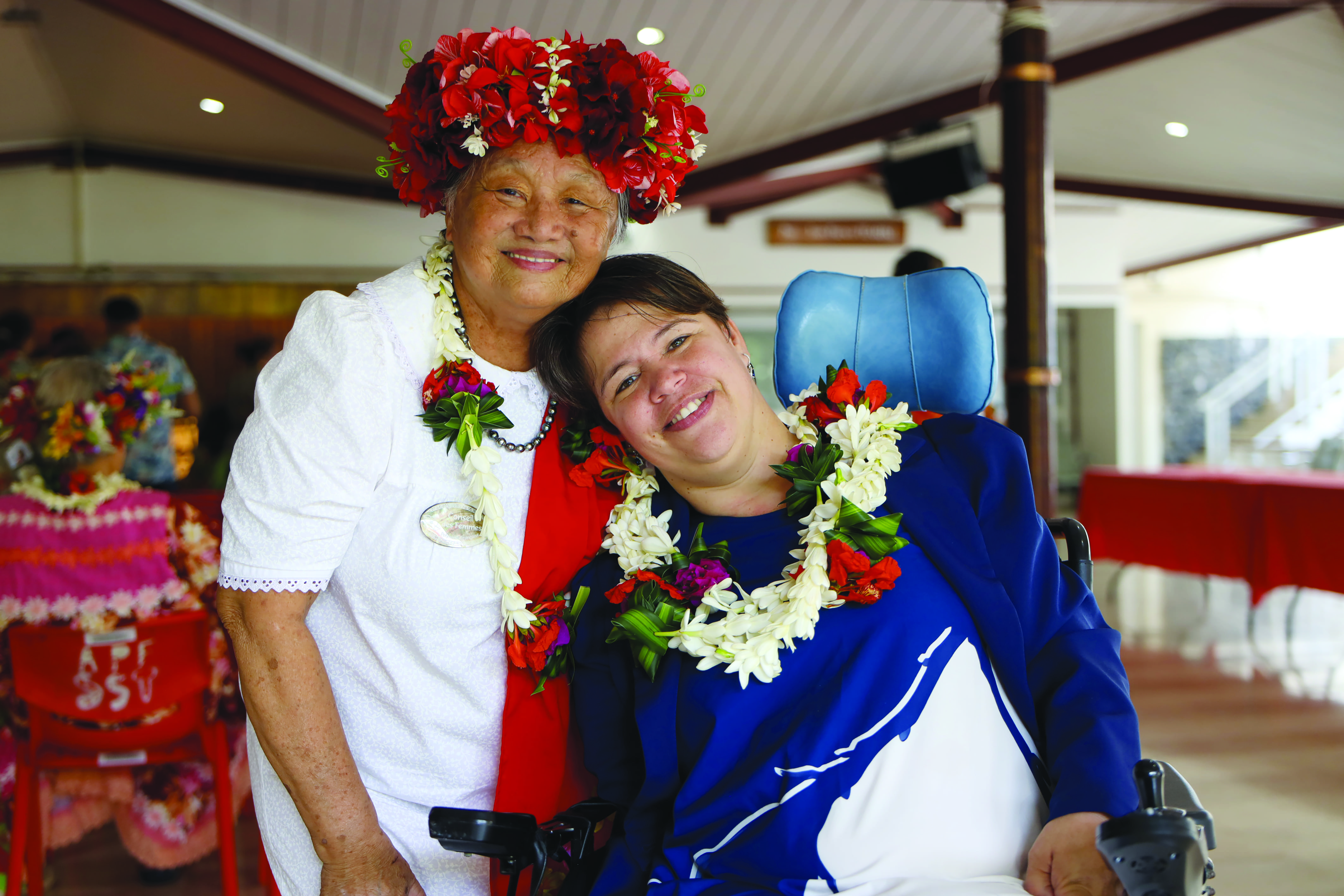 Nathalie Heirani Salmon-Hudry et Aline Flore, présidente de l’association Conseil des femmes, ont reçu leur Trophée du cœur.