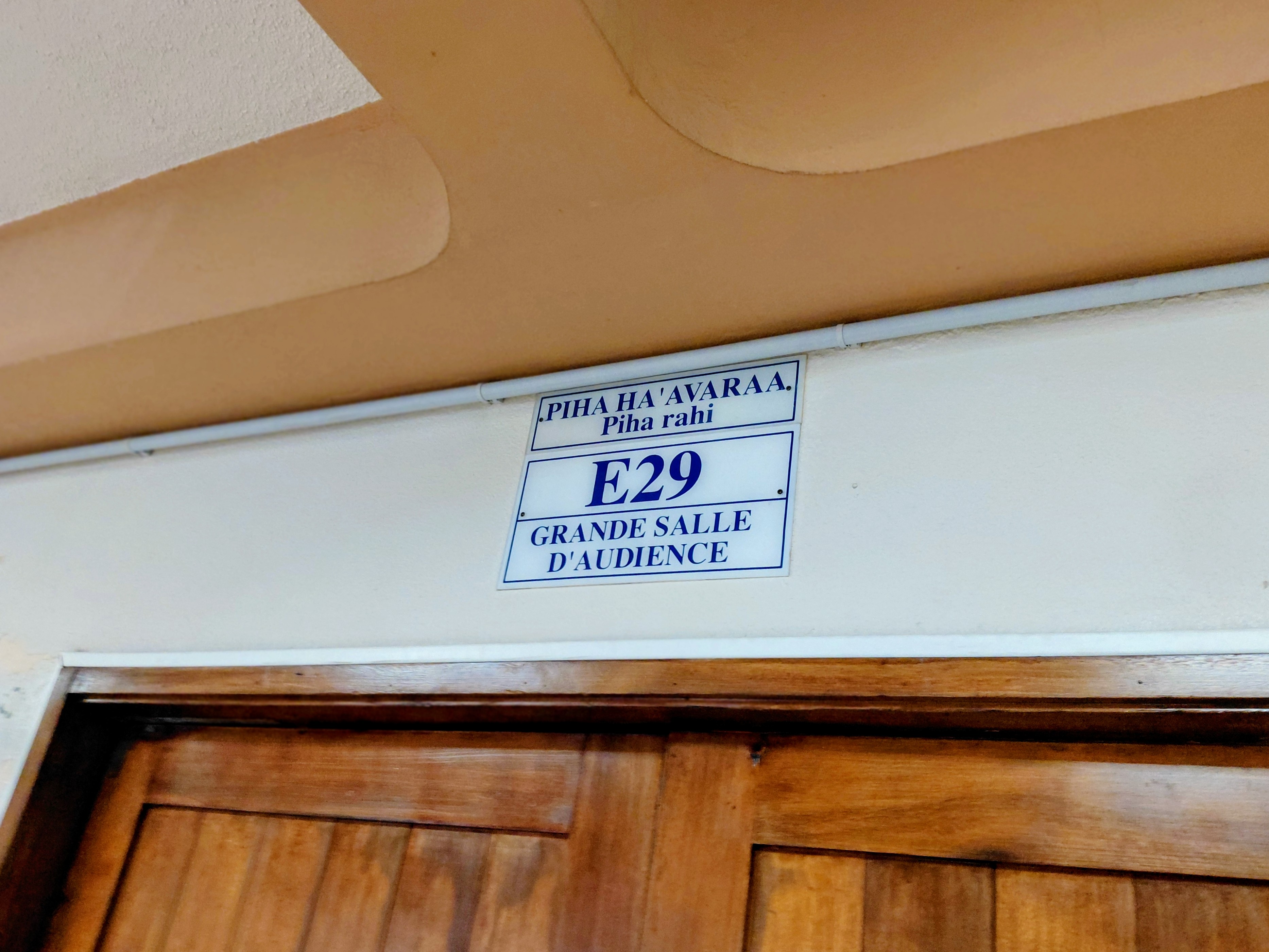 Du ferme pour le beau-père violent