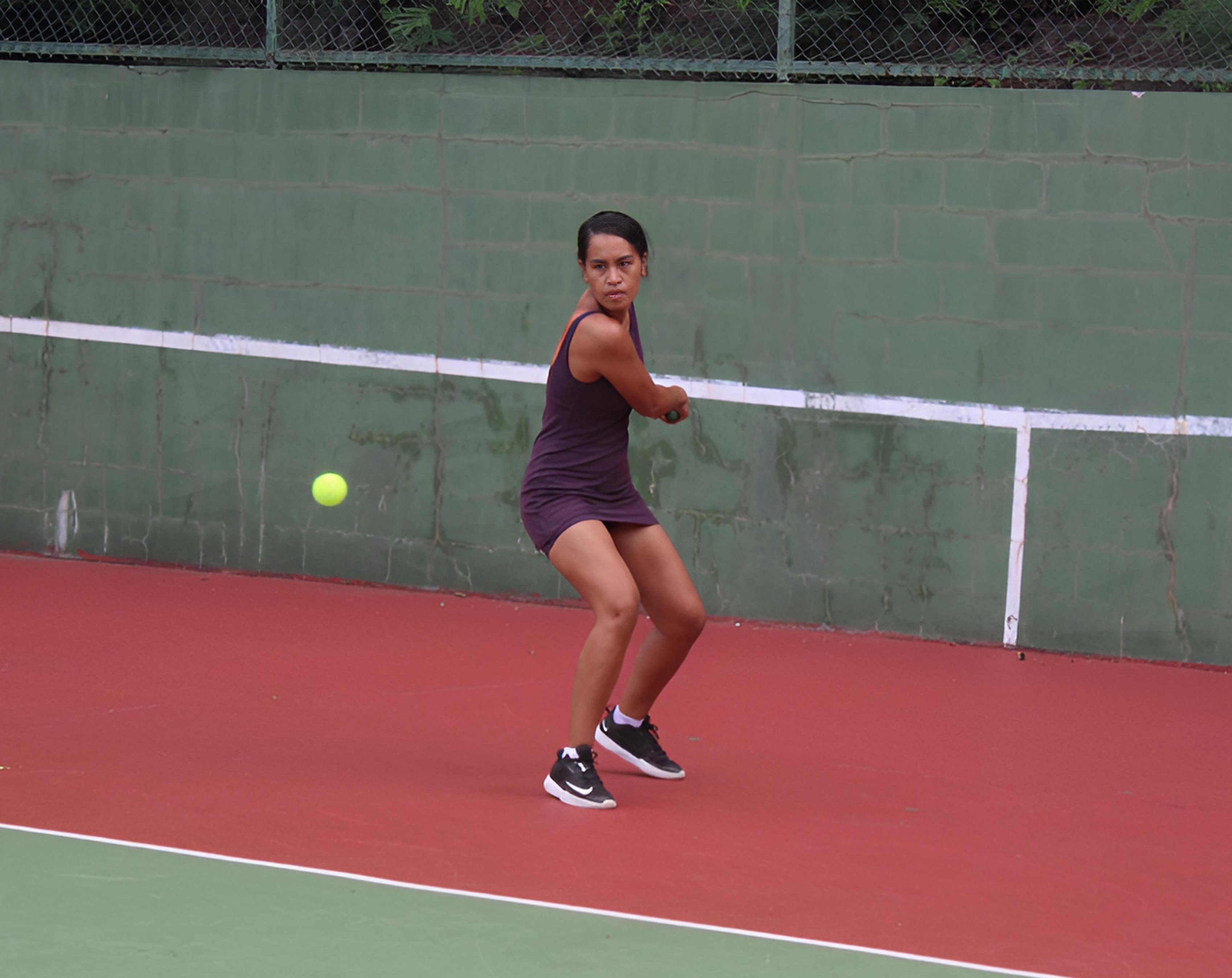 Mayka Zima a nettement dominé la finale 2e série simple dames face à Mihivai Dexter Hargous.