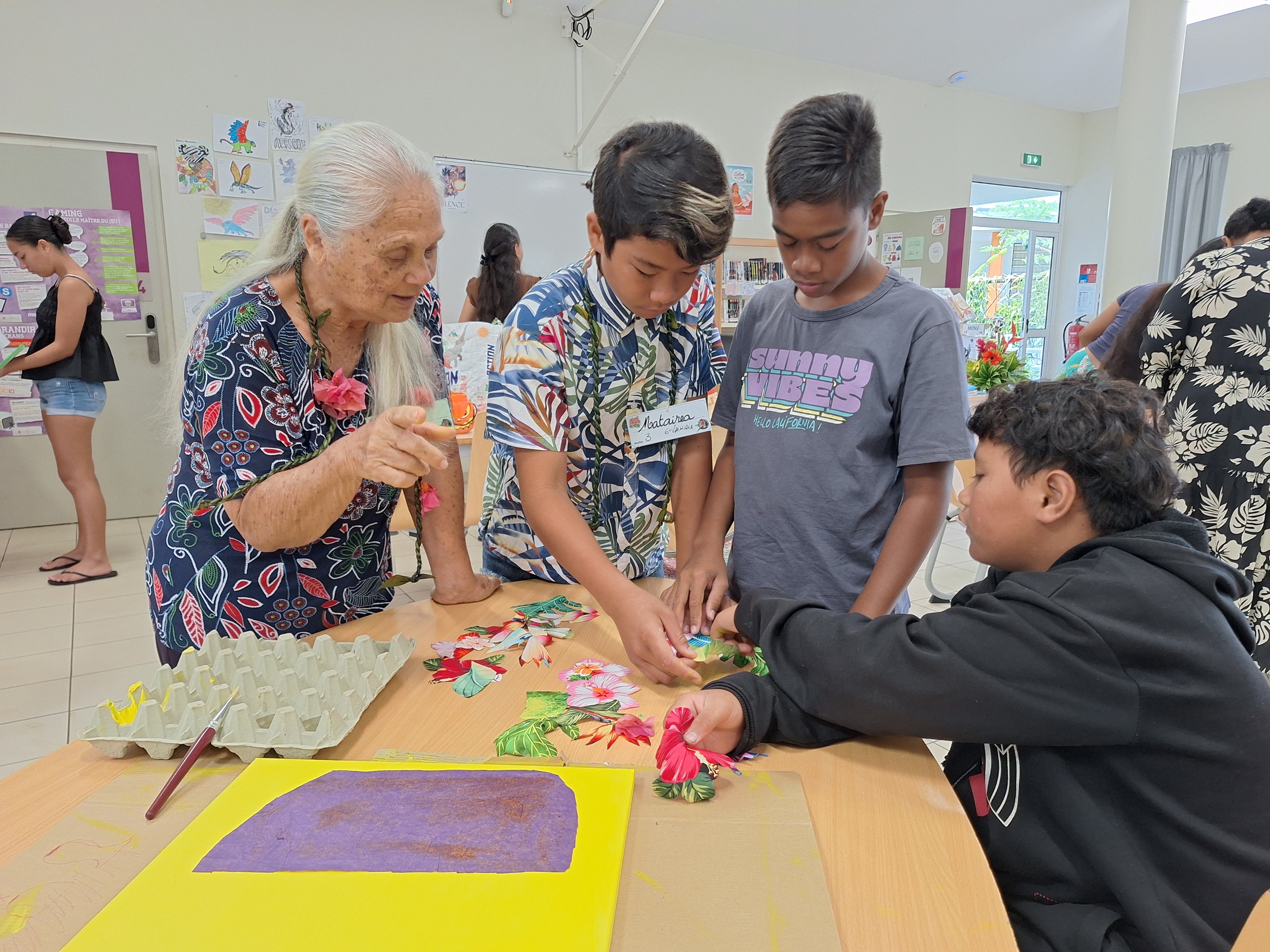 Concentration, esprit d’équipe et créativité avec Betty Poroi.