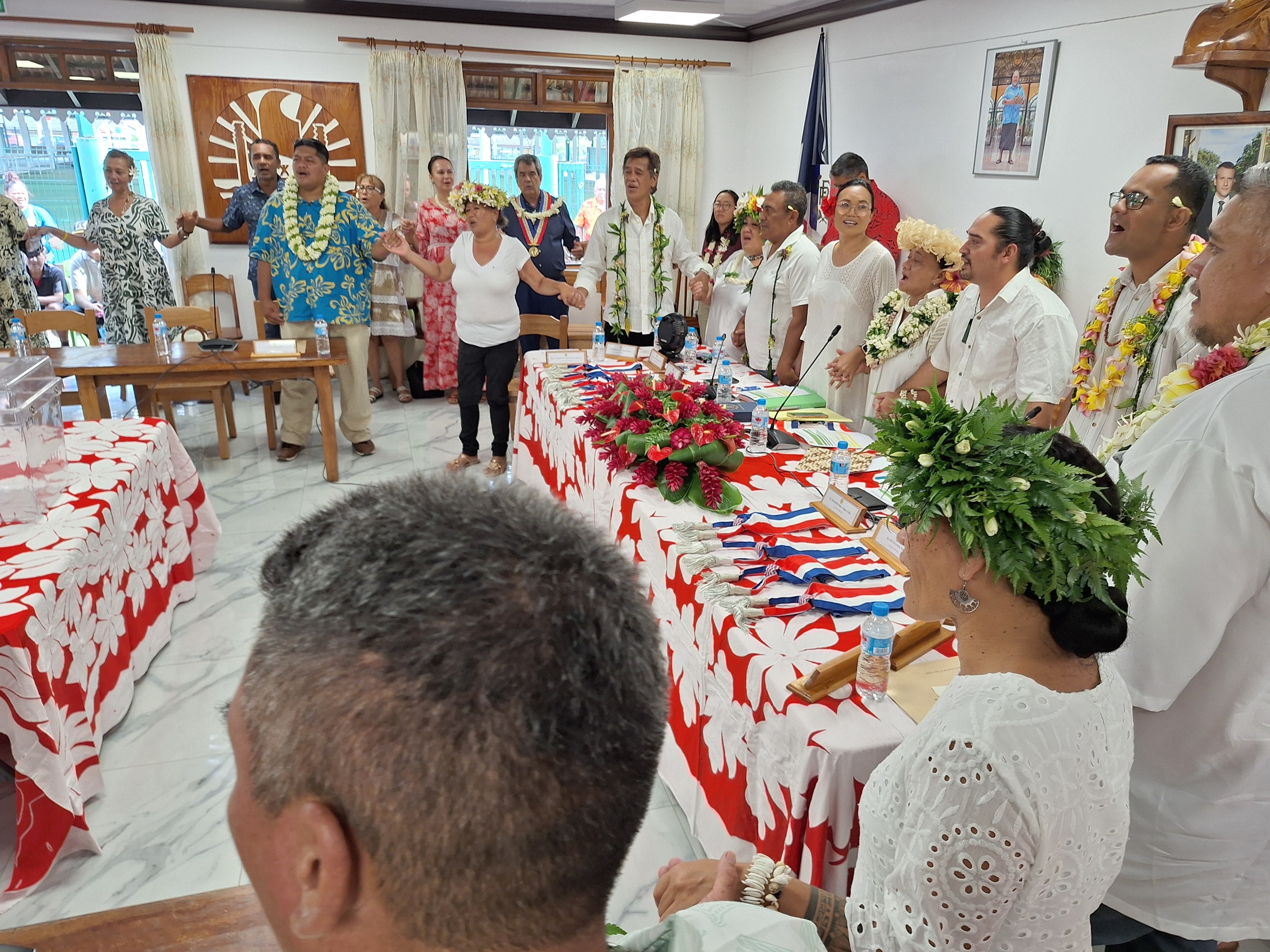 Une investiture au rythme des hīmene.