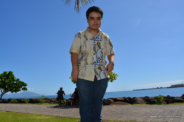 Raphaël est atteint du syndrome d'asperger, une combinaison d'une précocité intellectuelle et d'un petit déficit de communication