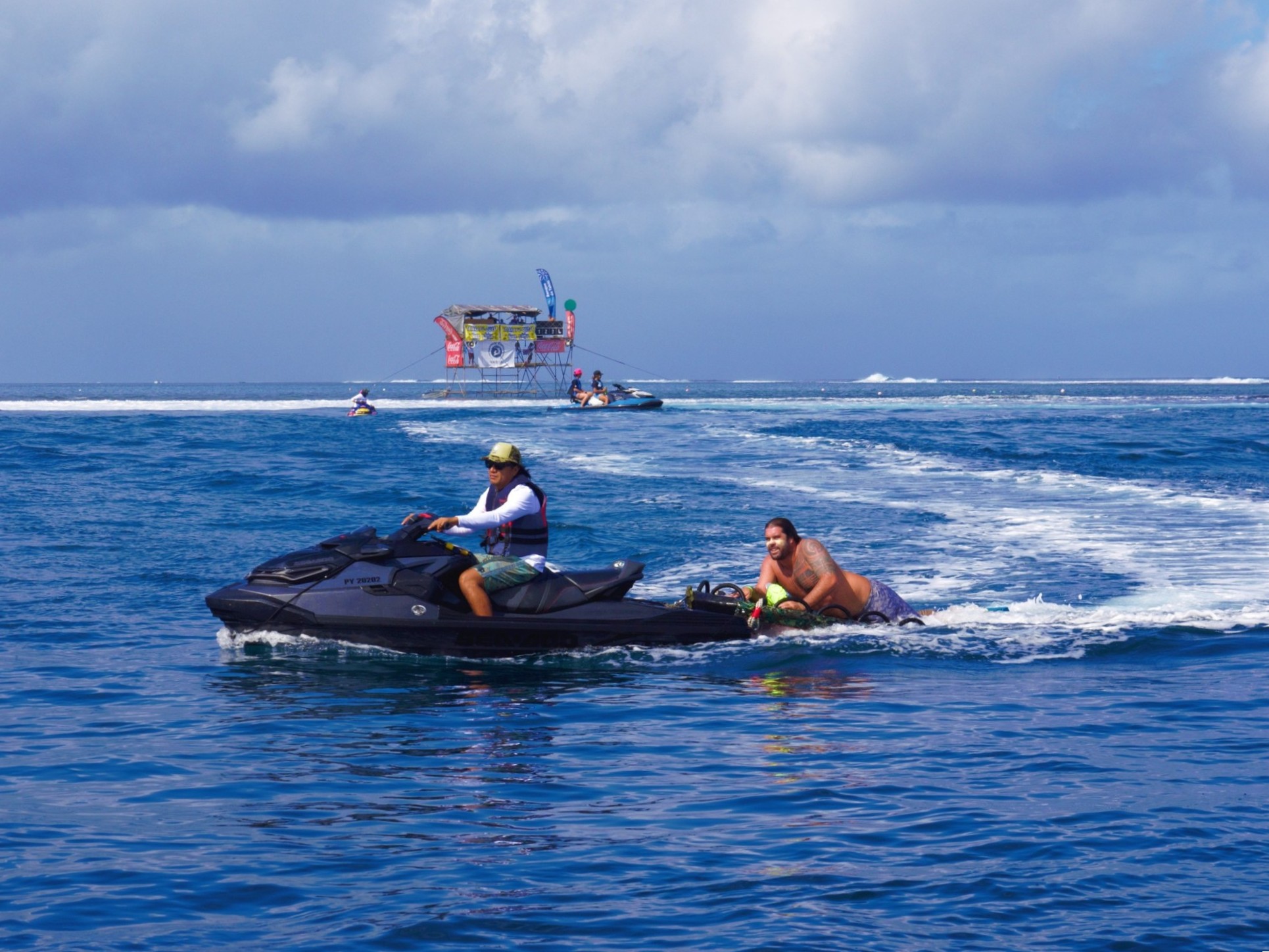 À vos planches, palmes et lycras : le Taiarapu-Ouest Horue Festival revient pour une quatrième édition (Crédit : Archive/Taiarapu-Ouest Horue Festival).