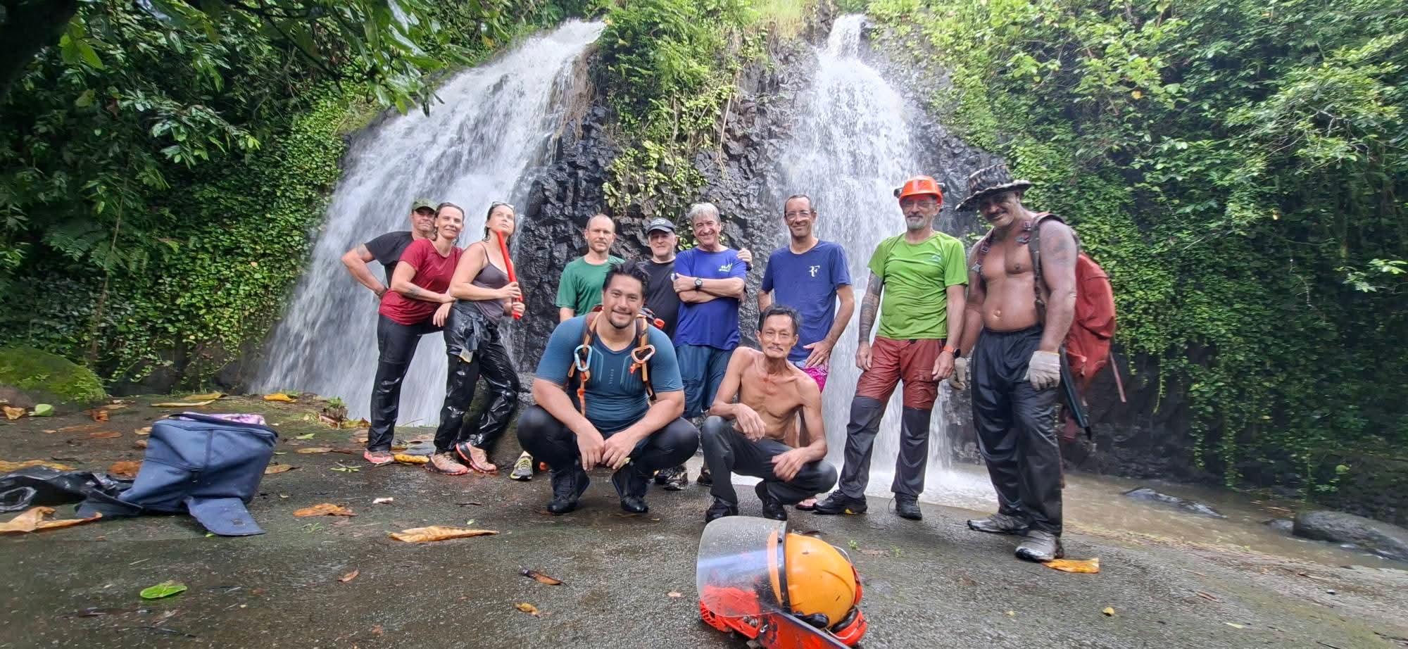 Une opération menée par des bénévoles passionnés issus de trois associations (Crédit : Facebook/Poihere te natura).