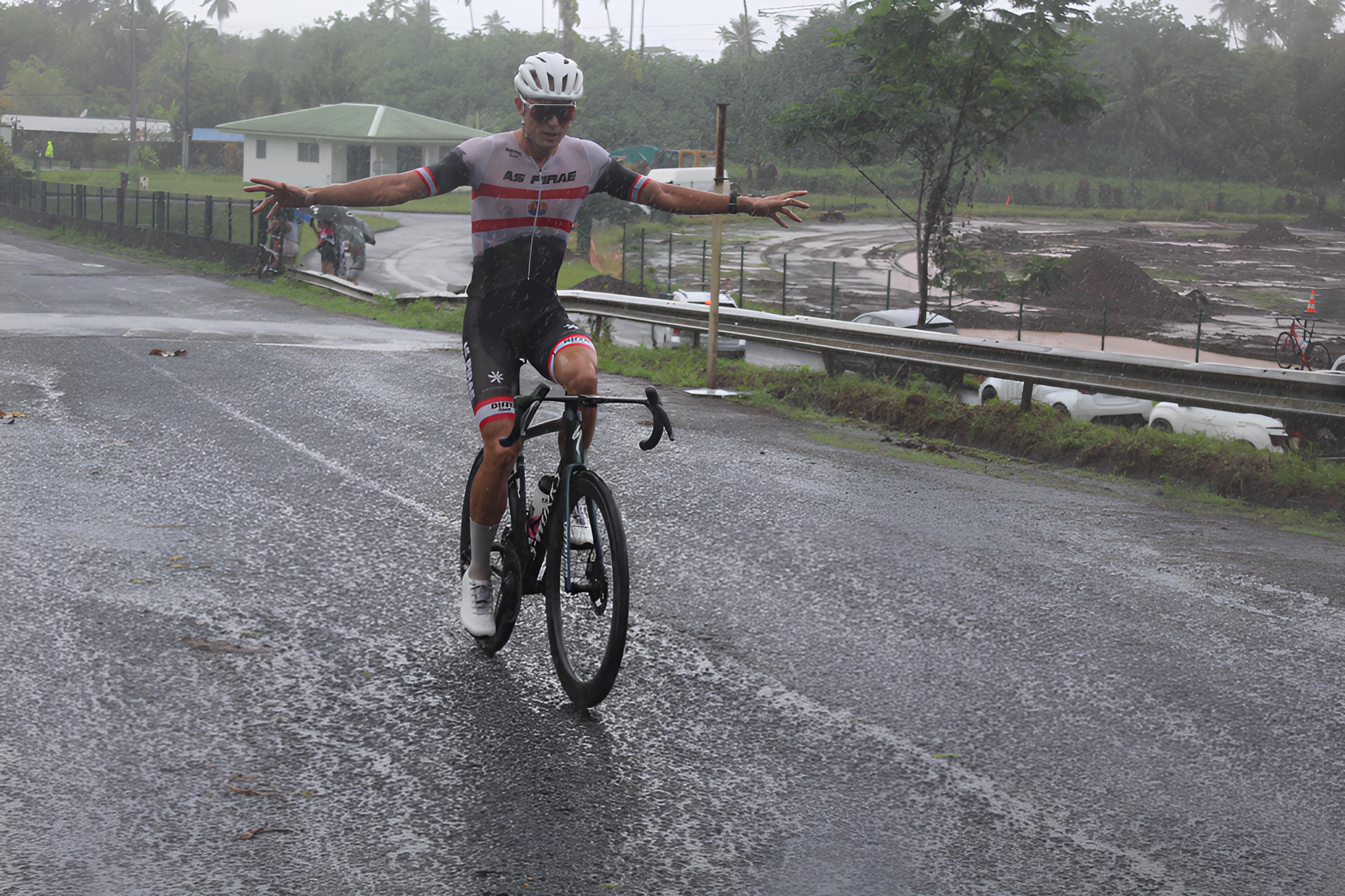 Taruia Krainer semble imbattable cette saison tant sur route qu’en VTT. Il l’a encore démontré dimanche à Hitia’a.