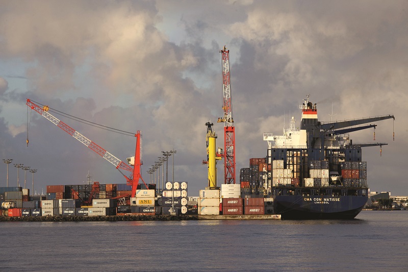 Le collectif pointe une “sous-estimation des enjeux écologiques” concernant le projet d’approfondissement de la passe de Papeete (Crédit : archive).