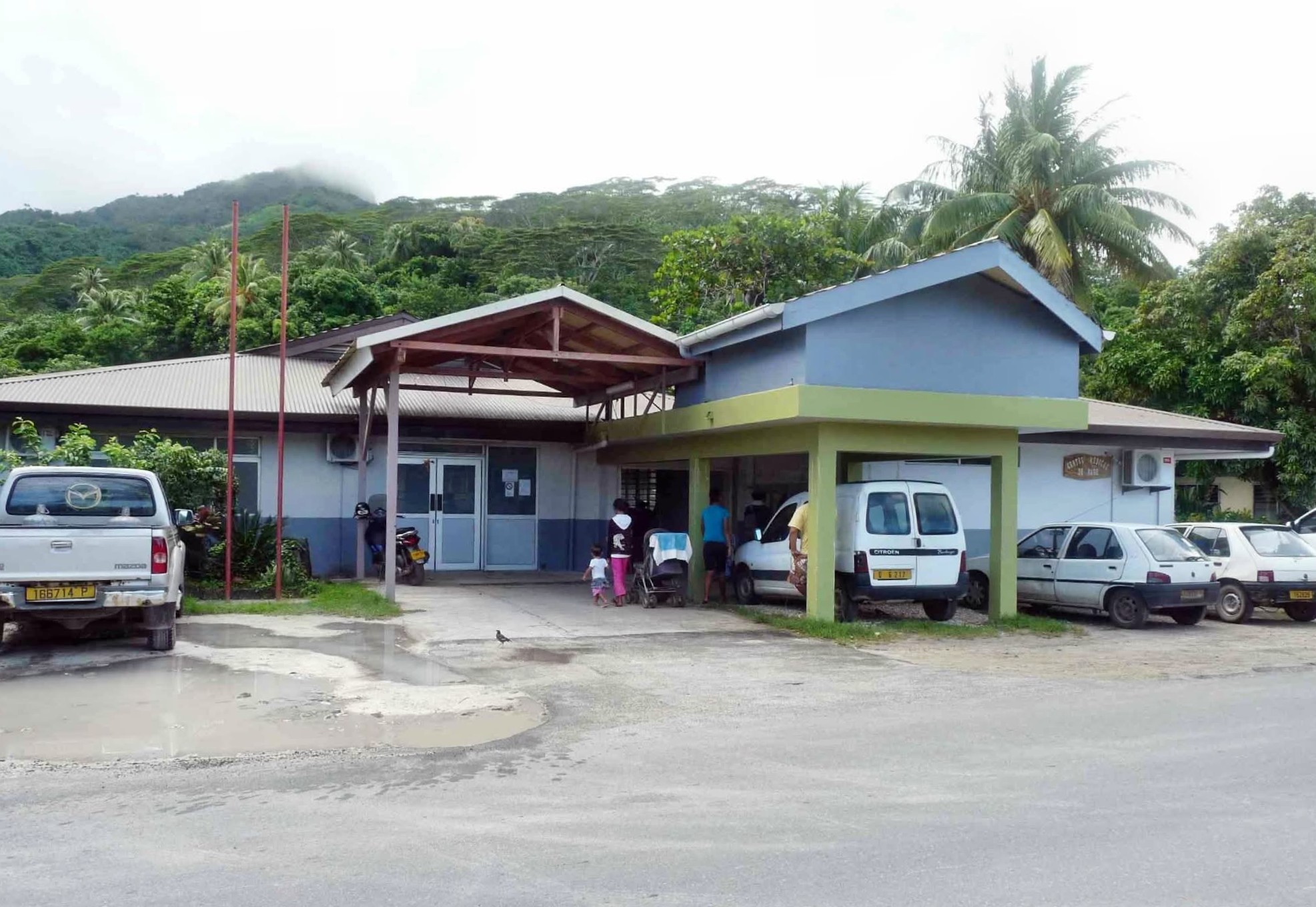 Les soignants subissent “insultes, menaces, pressions et manque de respect” (Crédit : Facebook/Dispensaire Huahine).