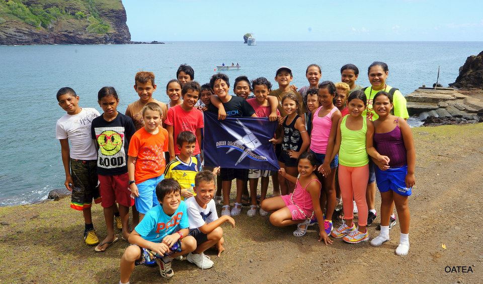 Les aires marines éducatives sont des zones maritimes littorales gérées par des élèves autour d'un projet de protection du milieu marin. Il en existe six actuellement, toutes dans l'archipel des Marquises. Photo : Pascal Erhel