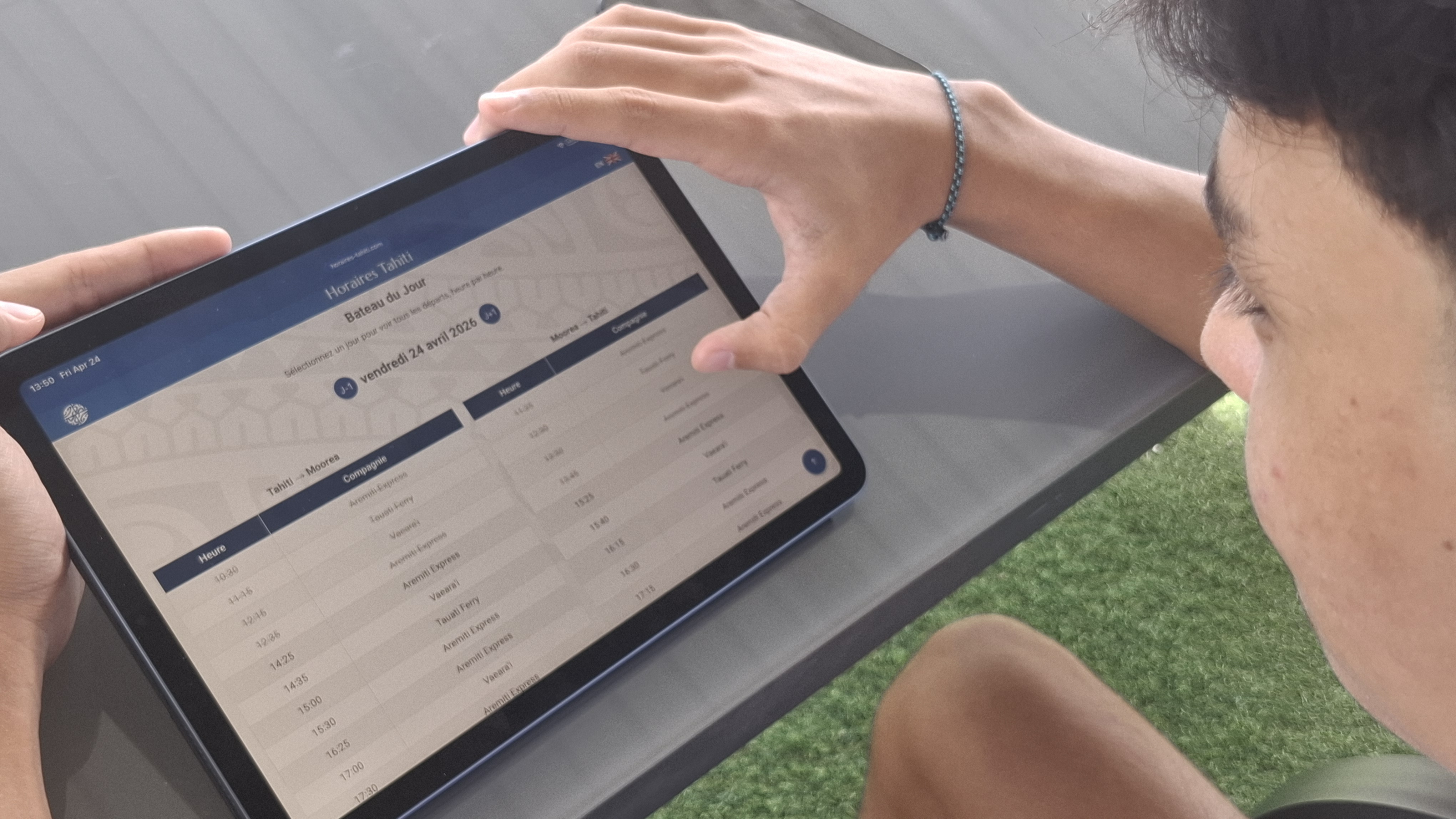 Les navettes de Moorea toutes rassemblées sur un site