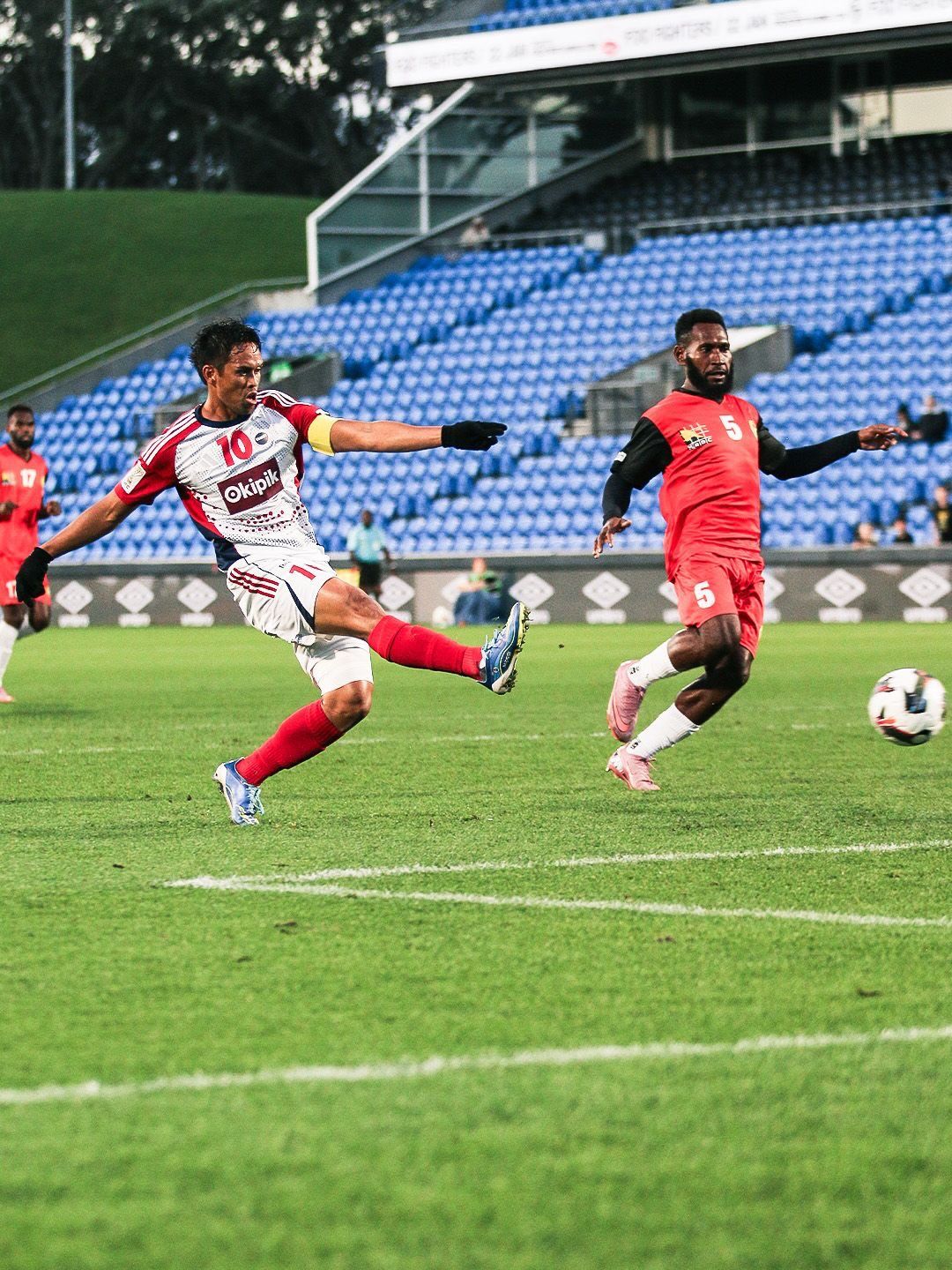 Le capitaine Teaonui Tehau a eu des occasions dans ce match mais cela n’a pas suffi.