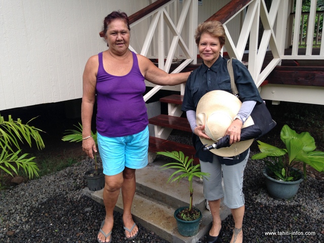 Valentine Raucher avec Chantal Kwong, adjointe au maire en charge du logement social à Mahina