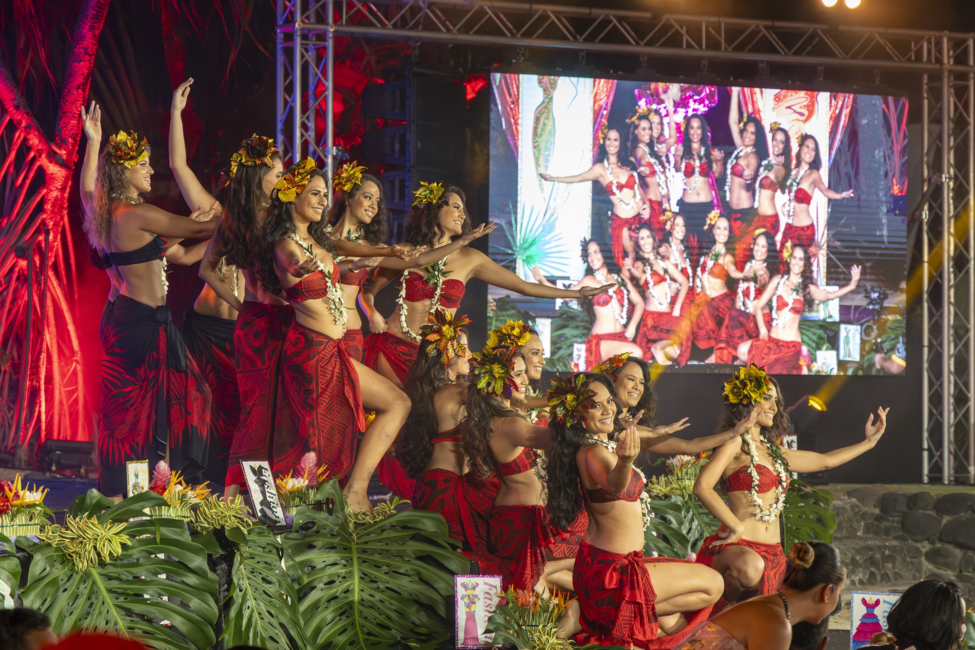 Une bien jolie troupe pour le tableau dédié au ‘ori Tahiti. Crédit photo : Tevahitua Brothers.