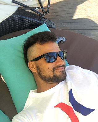 Michel Bourez a été relooké par Taj Burrow !