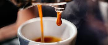 Boire son café ou thé très chaud peut causer un cancer de l'oesophage