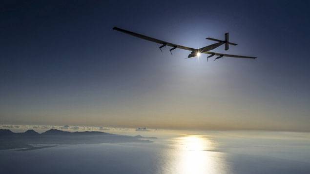 Sous un soleil radieux, Solar Impulse 2 survole l'Atlantique pour rallier l'Europe