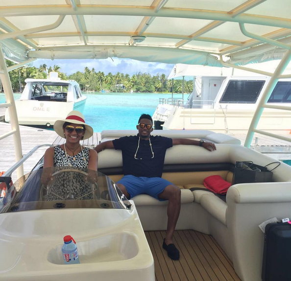 Le footballeur Samuel Eto'o en lune de miel à Bora Bora