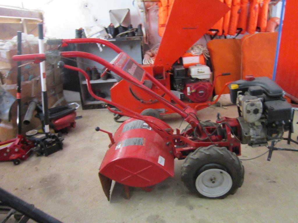 Ce motoculteur est à vendre à Tubuai