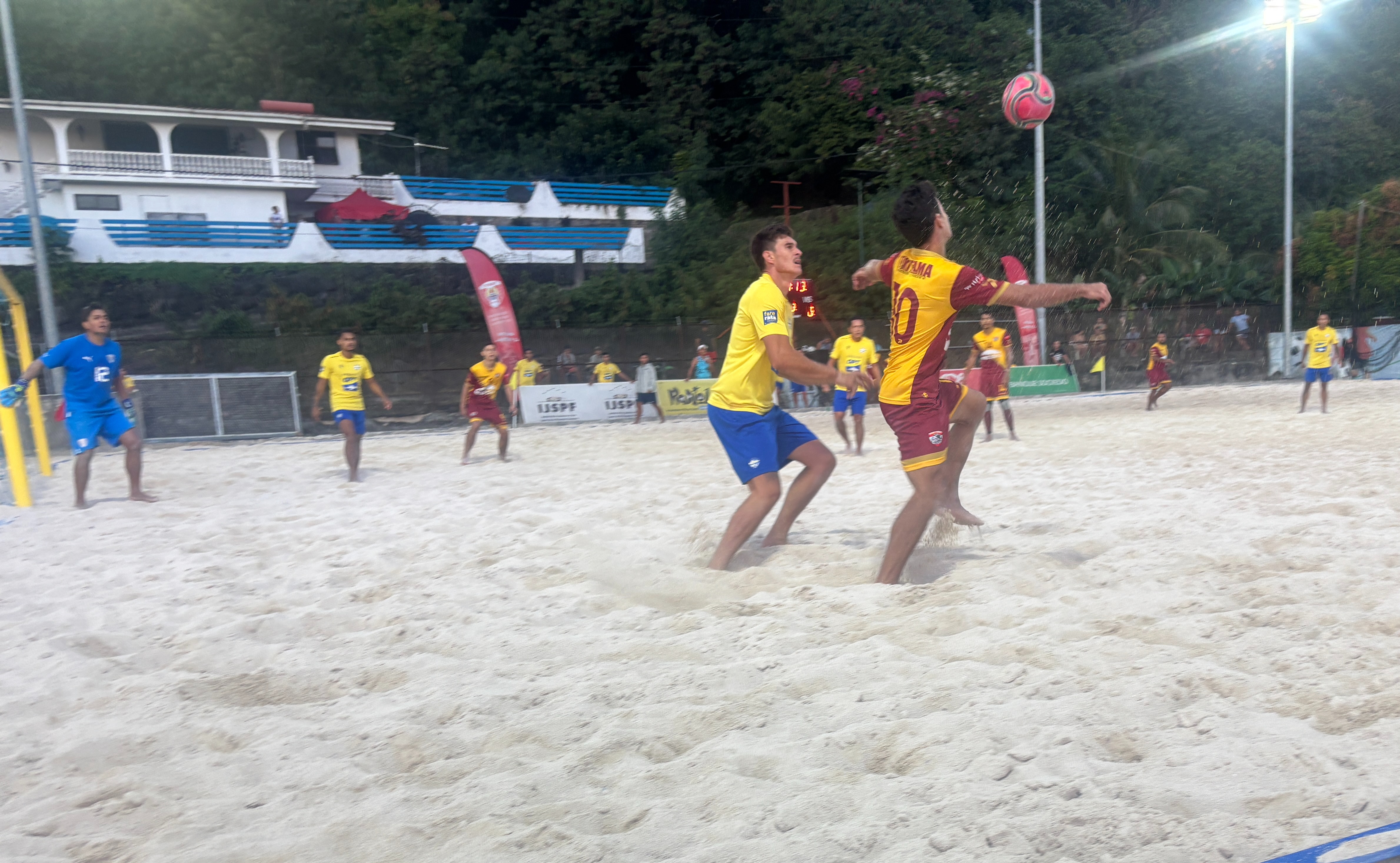 Les phases finales de beach soccer sont lancées