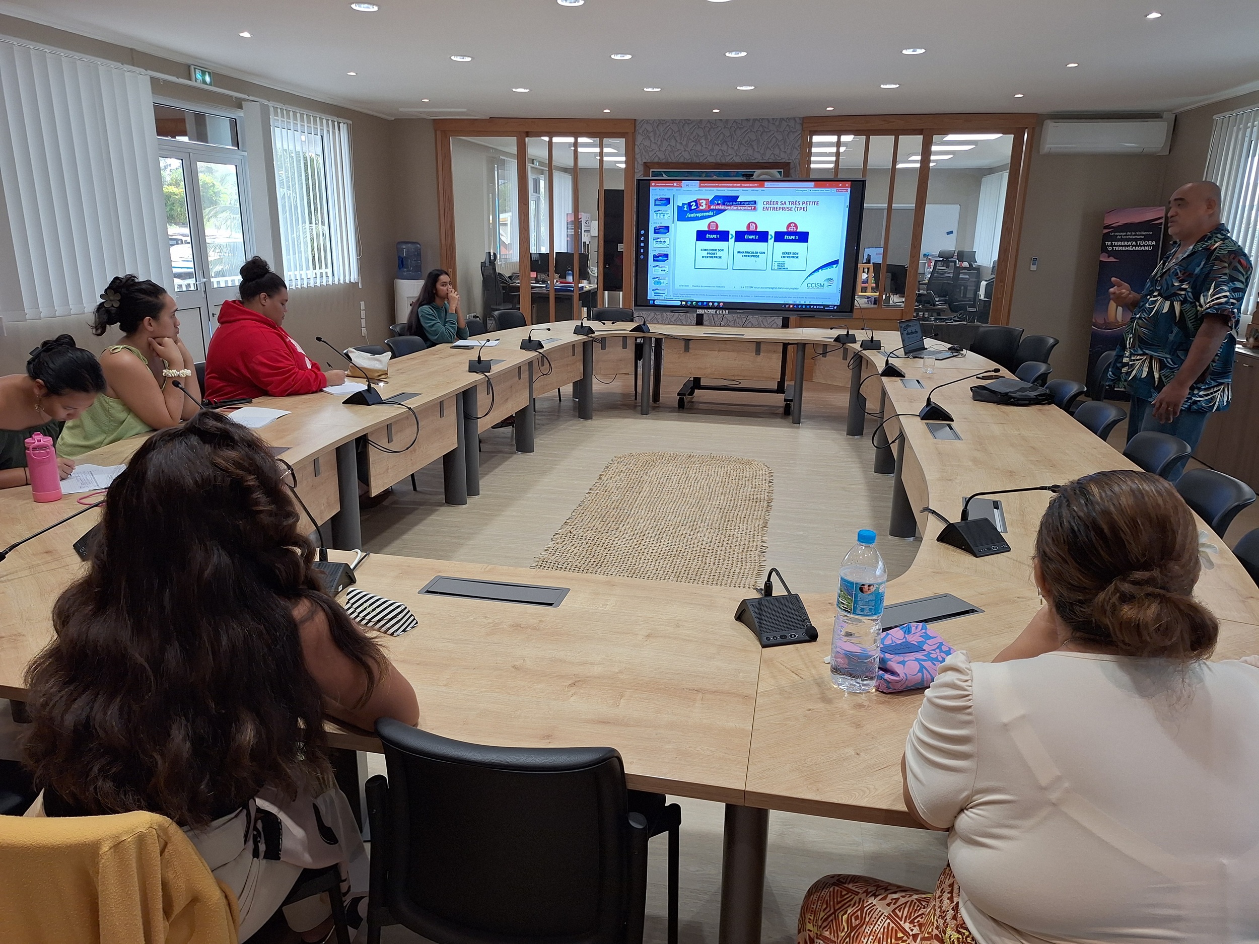 Six porteuses de projet dans des domaines variés ont bénéficié de cette première session à la Presqu’île (Crédit : Anne-Charlotte Lehartel).