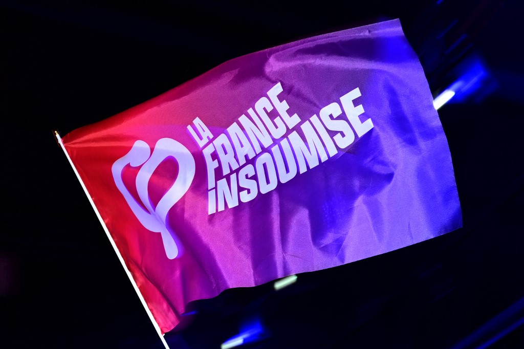 Interdiction des réseaux sociaux aux moins de 15 ans: LFI dépose un recours devant le Conseil constitutionnel