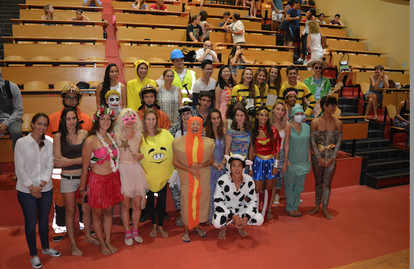 La quarantaine d'étudiants en médecine ou spécialisé en odontologie ou encore en kinésithérapie en séance d'acceptation hier après-midi à l'université de Polynésie française