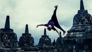 Indonésie: Red Bull s'excuse pour une publicité tournée dans un temple bouddhiste