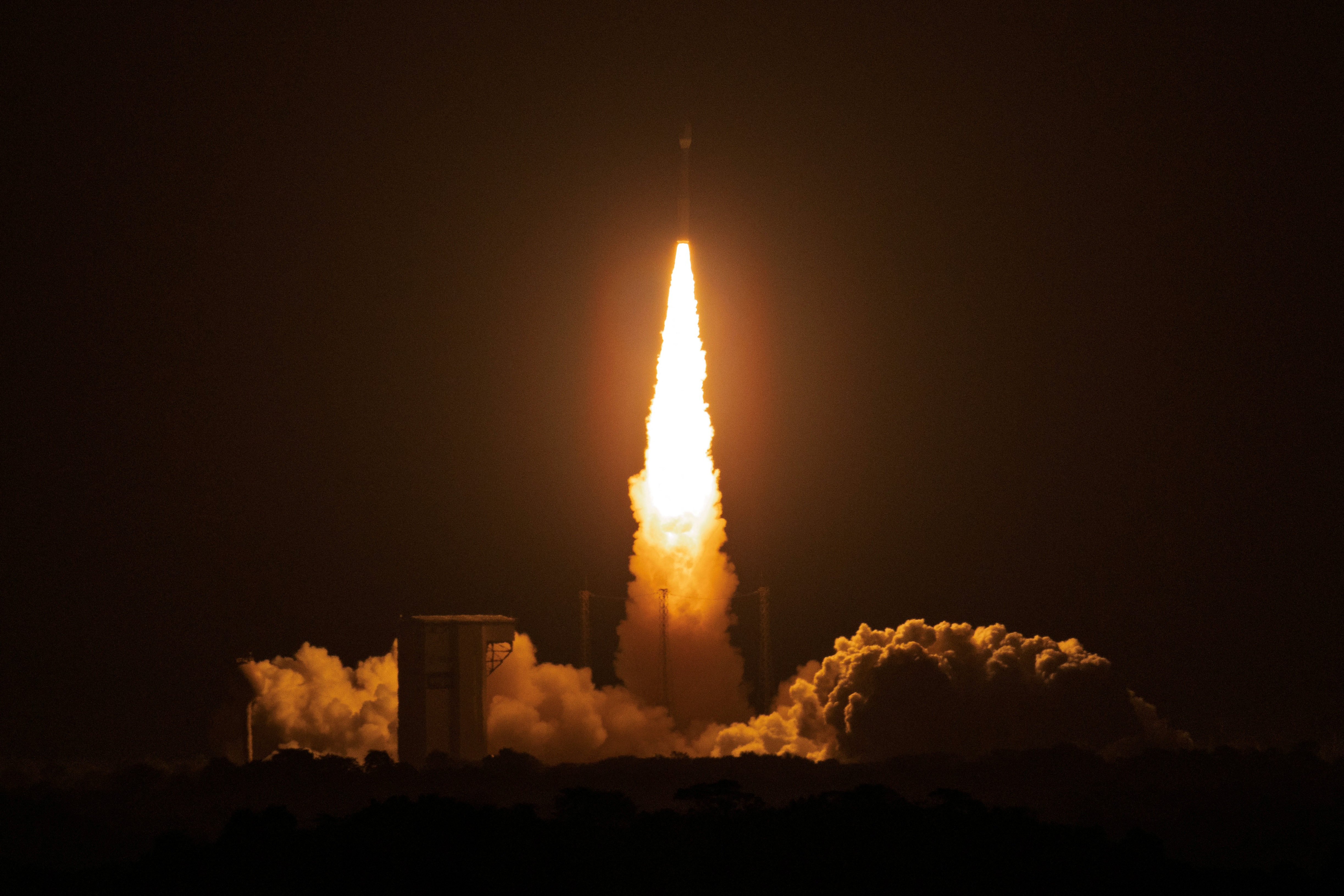 ​Washington admet disposer d'armes dans l'espace, la compétition militaire s'intensifie en orbite