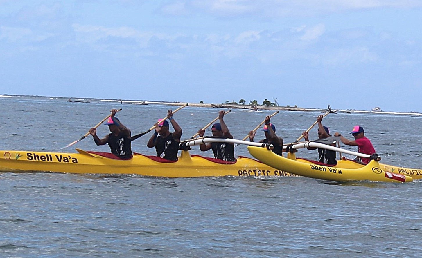 Superbe coordination des rameurs de Shell Va’a qui ont emporté la 11e édition de la Air Tahiti Nui Race, samedi.