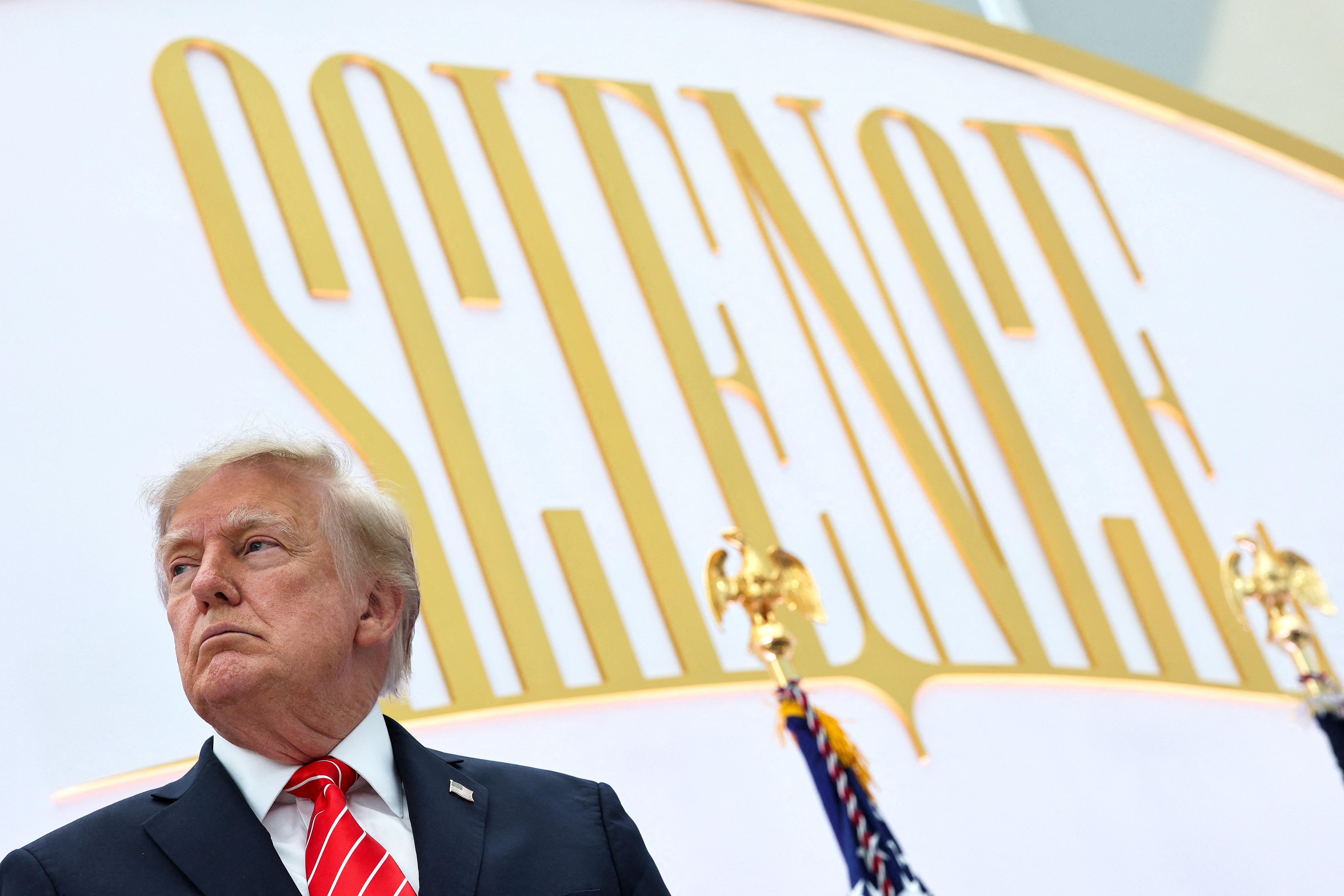 ​IA : Trump veut traiter en "ennemi" quiconque refusera d'utiliser les termes "super intelligence"