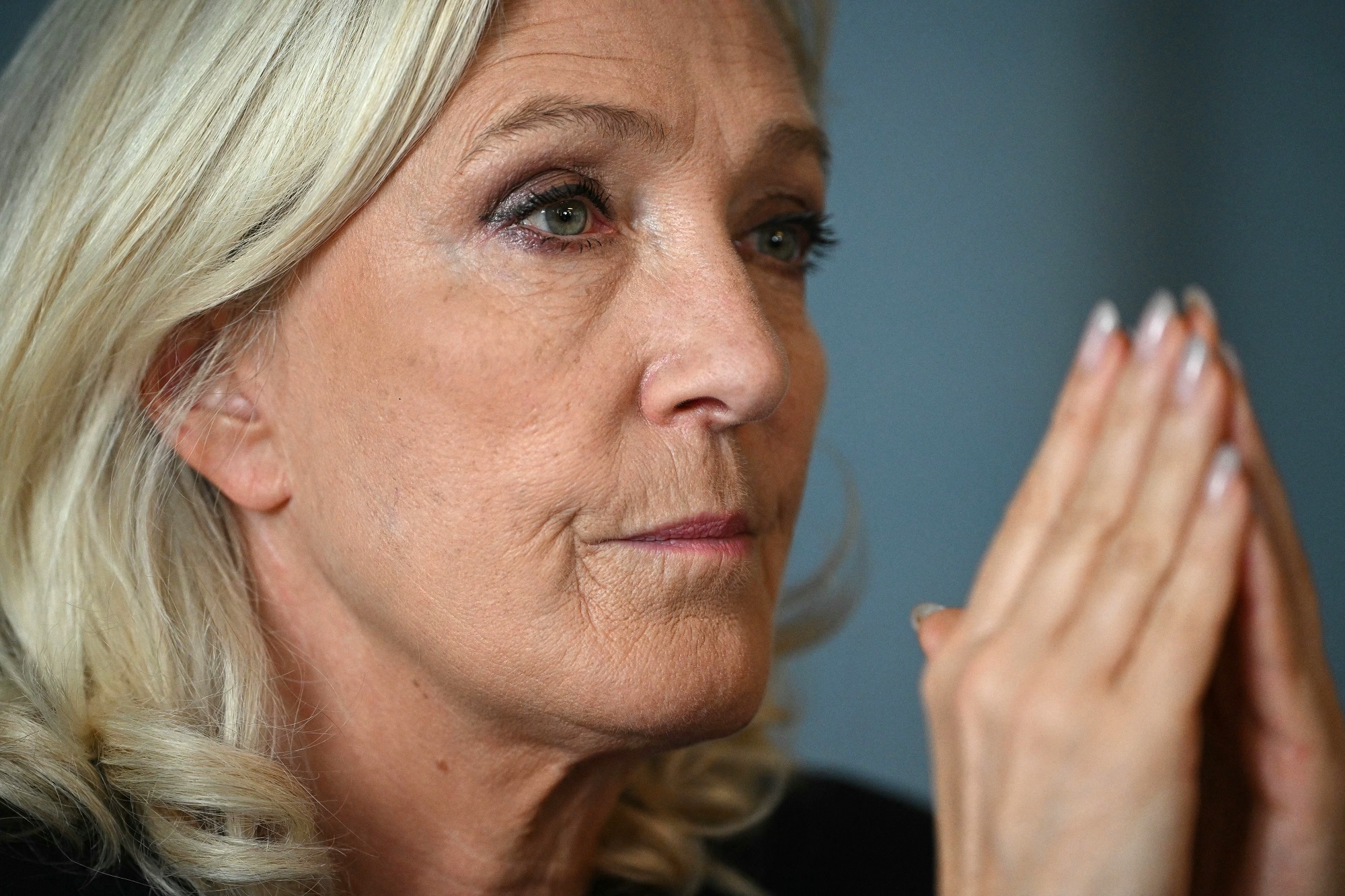 Présidentielle : Le Pen promet de créer un "ministère de la Protection de l'enfance"